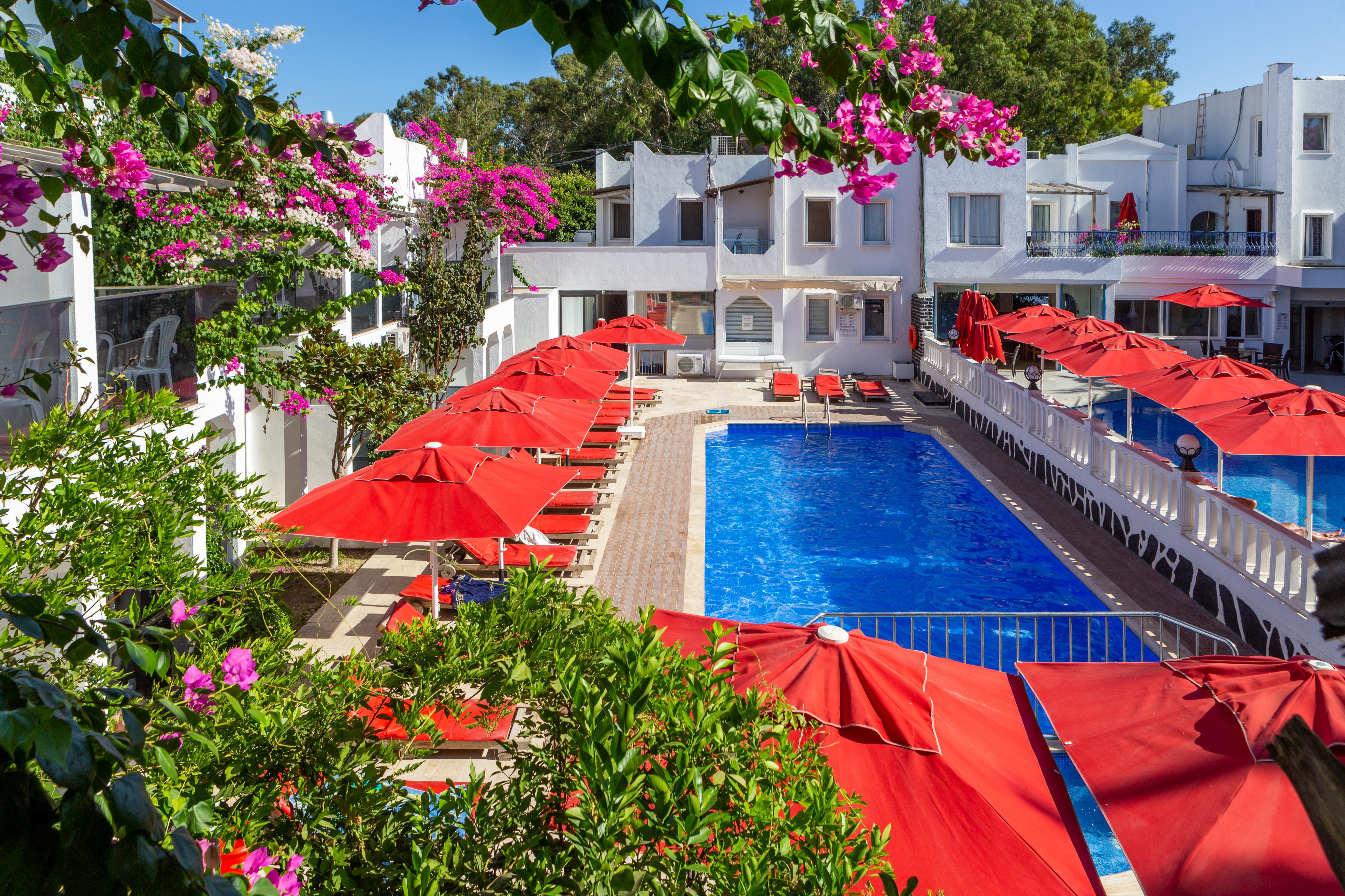 The Hello Hotel Gümbet Buitenkant foto