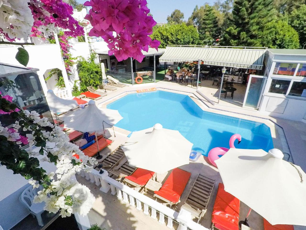 The Hello Hotel Gümbet Buitenkant foto