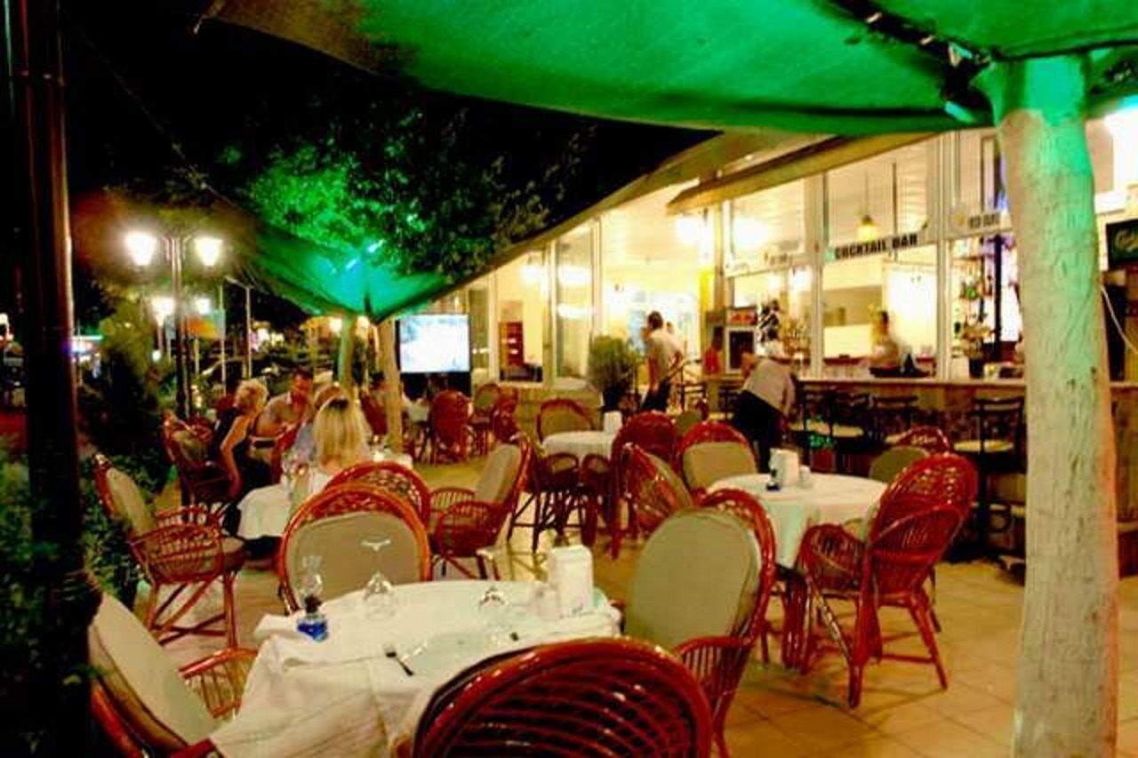 The Hello Hotel Gümbet Buitenkant foto
